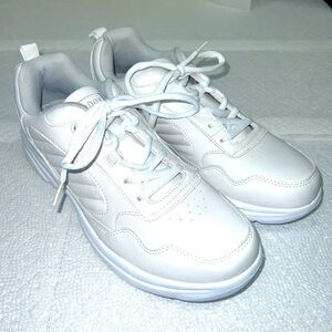 KOLING AIR, MEN'S  ATHLETIC SHOES SZ.  10